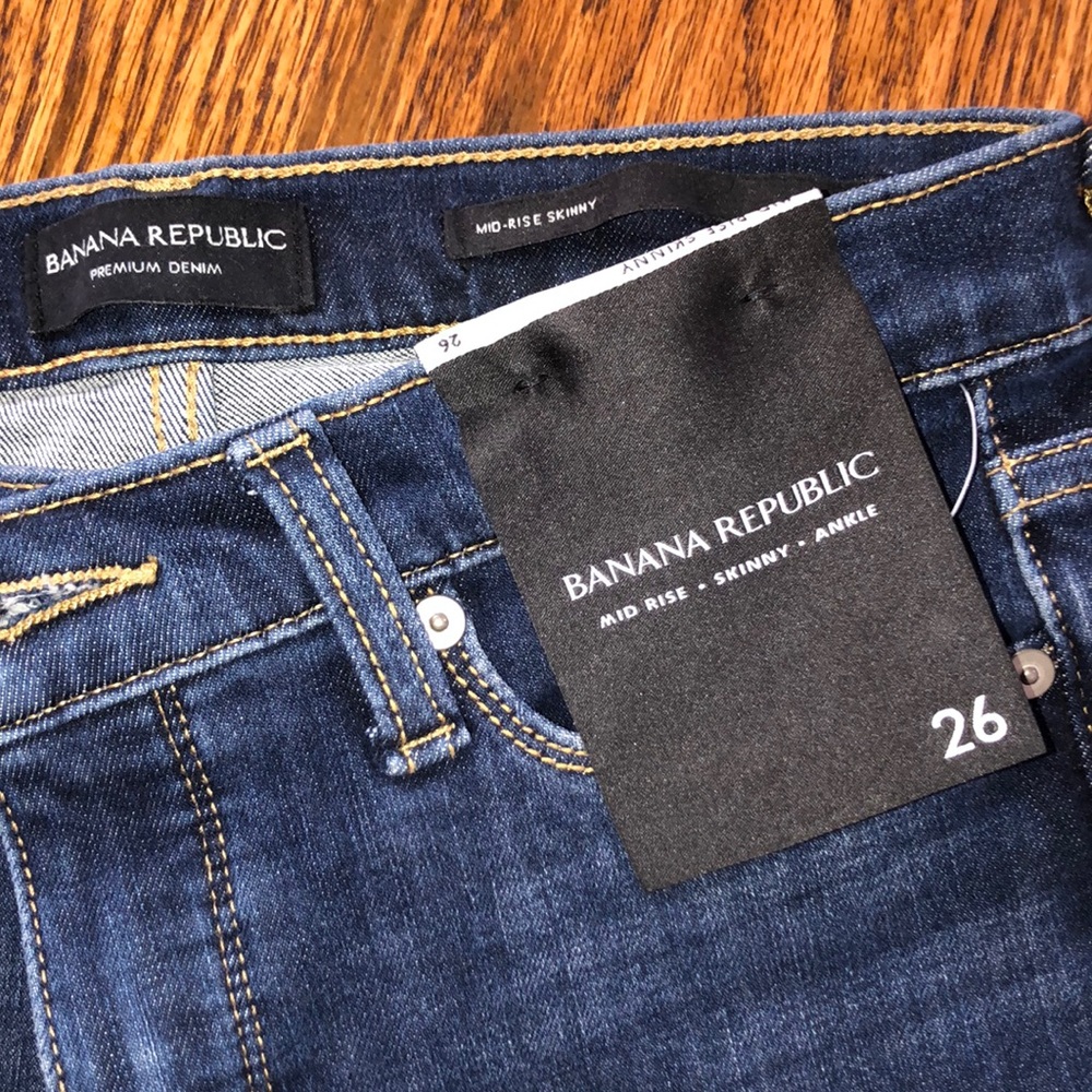 I have never worn these. I didn’t even try them on.